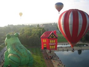 Balloon Safari - Attractions Brisbane 2