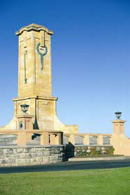 Fremantle War Memorial - Attractions Brisbane 0