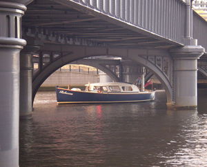 Melbourne Water Taxis - Attractions Brisbane 0