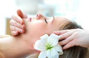 Glow Retreat - Attractions Brisbane 3