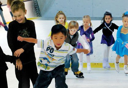 Cockburn Ice Arena - Attractions Brisbane 1