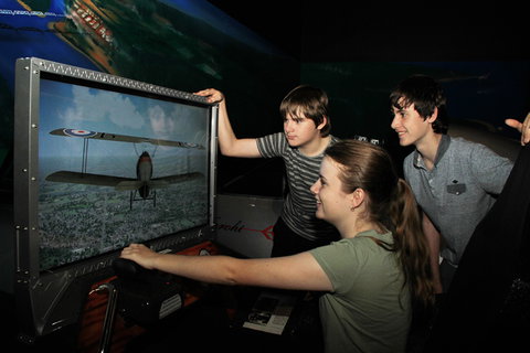 Hinkler Hall Of Aviation - Attractions Brisbane 1