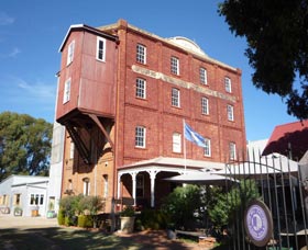 The York Mill - Attractions Brisbane 0