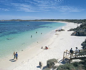 Salmon Bay - Attractions Brisbane 0