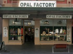 The Opal & Gem Factory - Attractions Brisbane 0