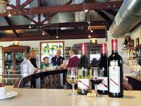 D'Arenberg Vineyard And Winery - Attractions Brisbane 0