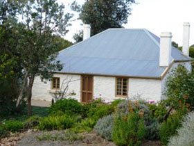 Dingley Dell Cottage - Attractions Brisbane 0