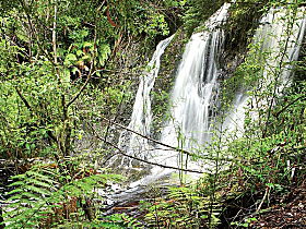 Hogarth Falls - Attractions Brisbane 0
