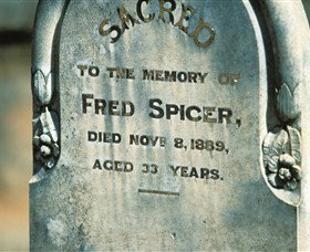 Stuart Town Cemetery - Attractions Brisbane 0