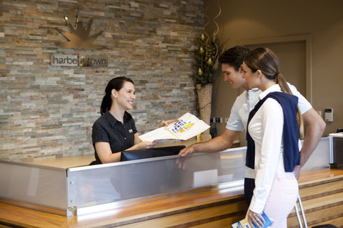 Harbour Town Outlet Shopping Centre - Attractions Brisbane 2
