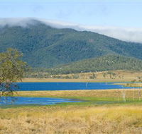Lake Elphinstone - Attractions Brisbane