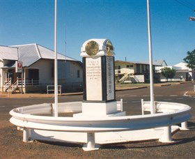 Cloncurry War Memorial - Attractions Brisbane 0