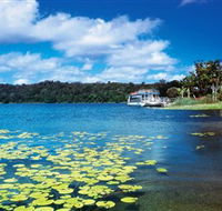 Lake Barrine Crater Lakes National Park - Attractions Brisbane