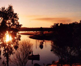 Bundoora Dam - Attractions Brisbane 0