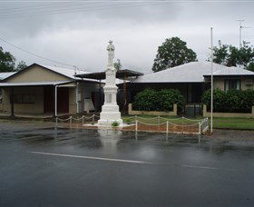 Finch Hatton War Memorial - Attractions Brisbane 0