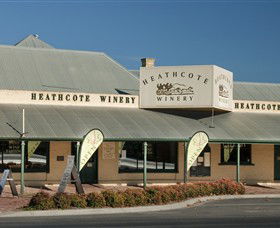 Heathcote Winery - Attractions Brisbane 0