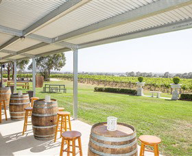 Avon Ridge Vineyard & Function Room - Attractions Brisbane 0