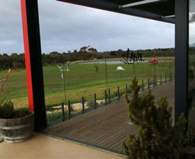 Banks Road Vineyard - Attractions Brisbane 0