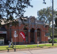 Old Post Office Seymour - Fine Art Gallery  Licensed Restaurant - Attractions Brisbane
