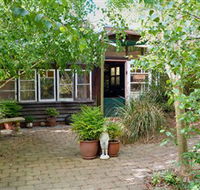 Gumnut Hideaway Gallery - Attractions Brisbane