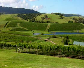Crooked River Winery - Attractions Brisbane 0