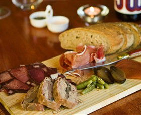 Jones Winery & Vineyard Cafe - Attractions Brisbane 2