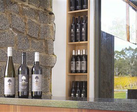 Harcourt Valley Vineyards - Attractions Brisbane 1