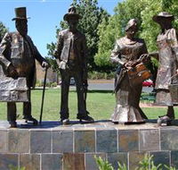 Dad Dave Mum and Mabel - Attractions Brisbane