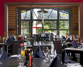 Oakdene Vineyards Restaurant And Cellar Door - Attractions Brisbane 2