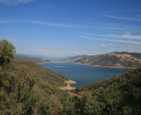Burrinjuck Dam - Attractions Brisbane 0