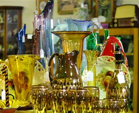 Bowning Antique Centre - Attractions Brisbane 2