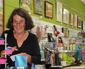 Artists On Parade Art Gallery - Attractions Brisbane 0