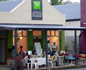 Artists On Parade Art Gallery - Attractions Brisbane 1