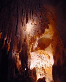 Careys Cave - Attractions Brisbane 2