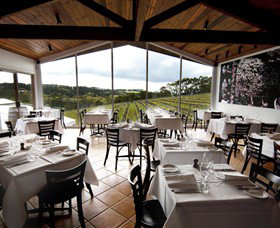Paringa Estate Winery And Restaurant - Attractions Brisbane 1
