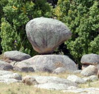 Balancing Rock - Attractions Brisbane