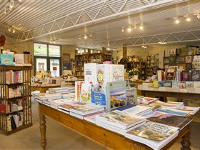 Matilda Bookshop - Attractions Brisbane 3