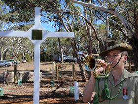 Macclesfield ANZAC Memorial Gardens - Attractions Brisbane 2