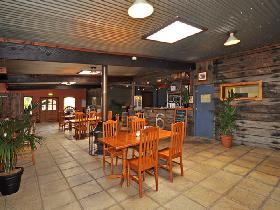 Currency Creek Winery And Restaurant - Attractions Brisbane 2