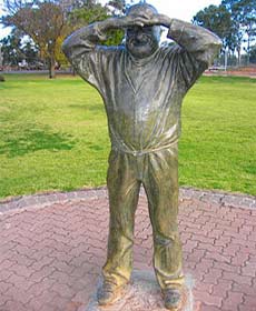 Possum Statue - Attractions Brisbane 1