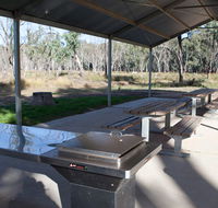 Yanga Woolshed picnic area - Attractions Brisbane