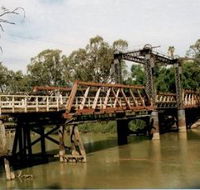 Swan Hill - Murray River Road Bridge - Attractions Brisbane