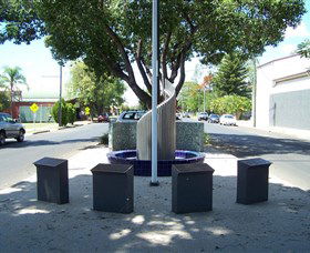 Emerald War Memorial - Attractions Brisbane 0