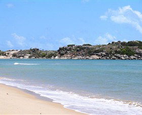 Dhamitjinya (East Woody Island) And Galaru (East Woody Beach) - Attractions Brisbane 0