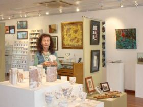 Kuranda Arts Cooperative Gallery - Attractions Brisbane 1