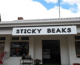 Sticky Beaks Craft Co-Operative Of Avoca - Attractions Brisbane 0