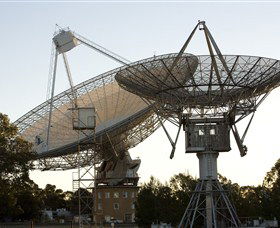 CSIRO Parkes Radio Telescope - Attractions Brisbane 1