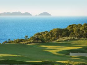 Hamilton Island Golf Club - Attractions Brisbane 1