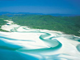 Whitehaven Beach - Attractions Brisbane 0