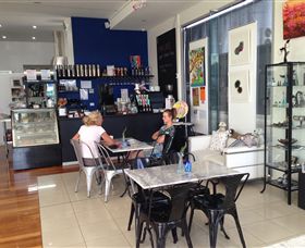 Blue Artz Gallery & Cafe - Attractions Brisbane 4